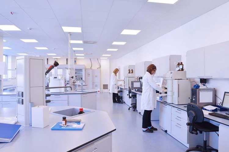 1530516510107656.jpg 实验室.jpg